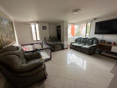 Apartamento de 5 alcobas en venta en Chapinero Alto, Bogotá, 223 m² · foto 2 de 19