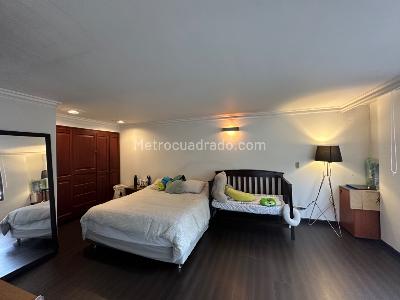 Apartamento de 5 alcobas en venta en Chapinero Alto, Bogotá, 223 m² · foto 11 de 19