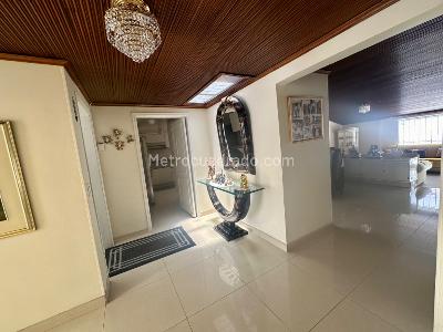 Casa de 3 alcobas en venta en La Alhambra Monaco, Bogotá, 260 m² · foto 19 de 20