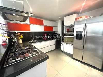 Casa de 4 alcobas en venta en Cedritos, Bogotá, 125 m² · foto 3 de 20