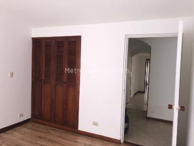 Casa de 4 alcobas en venta en La Alhambra Monaco, Bogotá, 225 m² · foto 12 de 20