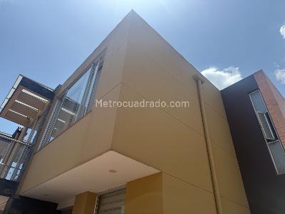 Casa de 3 alcobas en venta en Condominio Castel Monte, Chía, 222 m² · foto 18 de 19