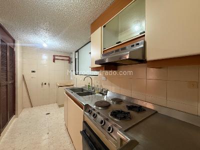 Apartamento en venta en La Carolina, Bogotá · foto 8 de 20