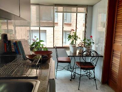 Apartamento de 2 alcobas en venta en Los Rosales, Bogotá, 206 m² · foto 11 de 20