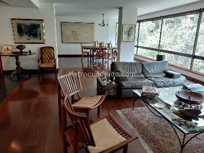 Apartamento de 2 alcobas en venta en Los Rosales, Bogotá, 206 m² · foto 13 de 20