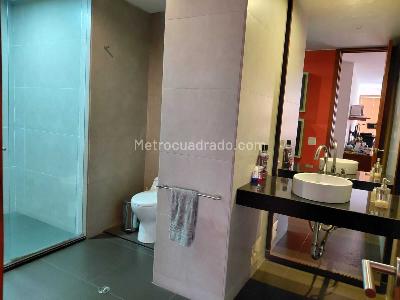 Apartamento de 2 alcobas en venta en Los Rosales, Bogotá, 206 m² · foto 18 de 20