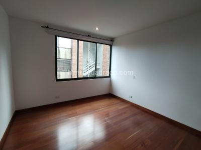 Apartamento de 3 alcobas en venta en Los Rosales, Bogotá, 250 m² · foto 8 de 20