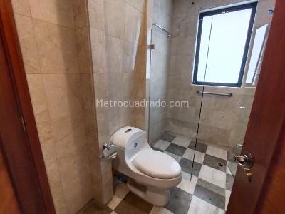 Apartamento de 3 alcobas en venta en Los Rosales, Bogotá, 250 m² · foto 12 de 20