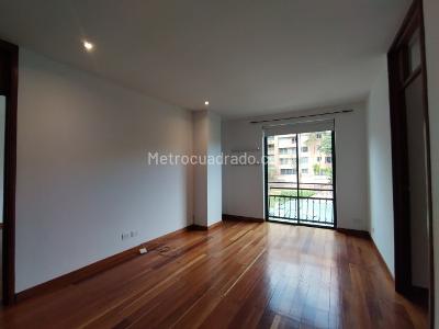 Apartamento de 3 alcobas en venta en Los Rosales, Bogotá, 250 m² · foto 13 de 20