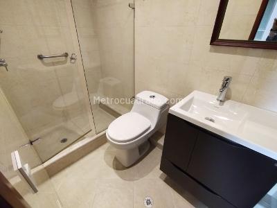 Apartamento de 3 alcobas en venta en Los Rosales, Bogotá, 250 m² · foto 17 de 20