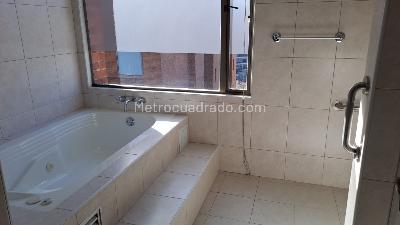 Apartamento en venta en Los Rosales, Bogotá · foto 19 de 20