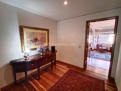 Apartamento de 2 alcobas en venta en Los Rosales, Bogotá, 197 m² · foto 12 de 18