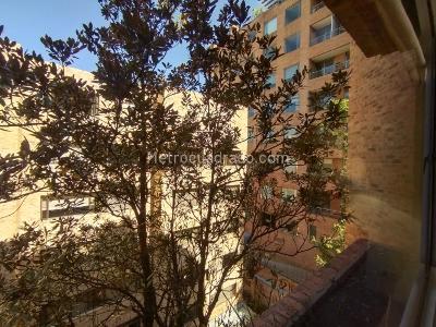 Apartamento de 2 alcobas en venta en Los Rosales, Bogotá, 197 m² · foto 5 de 18