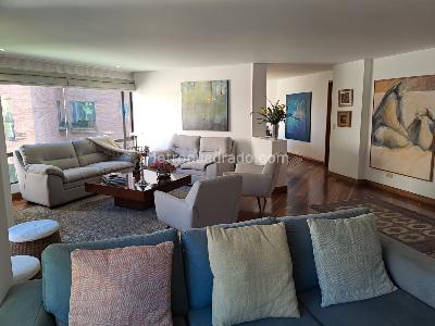Apartamento de 2 alcobas en venta en Los Rosales, Bogotá, 197 m² · foto 8 de 18
