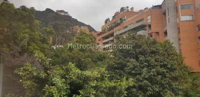 Apartamento de 4 alcobas en venta en Los Rosales, Bogotá, 257 m² · foto 2 de 12