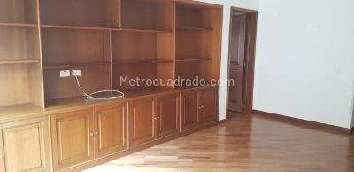 Apartamento de 4 alcobas en venta en Los Rosales, Bogotá, 257 m² · foto 5 de 12