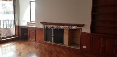 Apartamento de 4 alcobas en venta en Los Rosales, Bogotá, 257 m² · foto 8 de 12