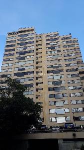 Apartamento de 3 alcobas en venta en Los Rosales, Bogotá, 235 m² · foto 8 de 8