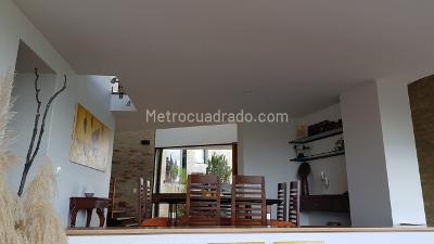 Casa de 3 alcobas en venta en Vereda Fusca, Chía, 257 m² · foto 3 de 10