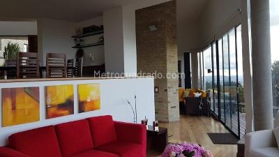Casa de 3 alcobas en venta en Vereda Fusca, Chía, 257 m² · foto 4 de 10