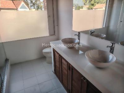 Casa de 3 alcobas en venta en Vereda La Balsa, Chía, 450 m² · foto 11 de 16