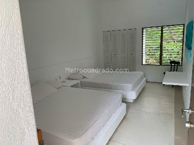 Casa de 4 alcobas en venta en Hacienda Peñalisa, Girardot, 1400 m² · foto 6 de 11