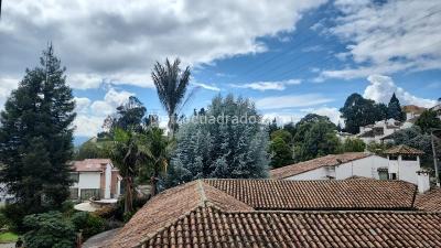 Apartamento de 3 alcobas en venta en Cerros De Niza, Bogotá, 153 m² · foto 6 de 7