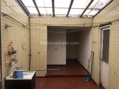 Casa en venta en Pasadena, Bogotá · foto 4 de 14