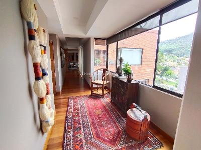 Apartamento de 3 alcobas en venta en Santa Barbara Alta, Bogotá, 297 m² · foto 6 de 20