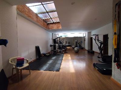 Apartamento de 3 alcobas en venta en Santa Barbara Alta, Bogotá, 297 m² · foto 19 de 20