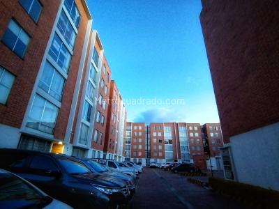 Apartamento en venta en San Antonio Norte, Bogotá · foto 2 de 18