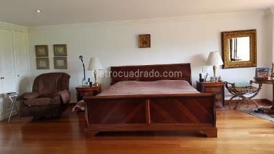 Apartamento de 3 alcobas en venta en La Carolina, Bogotá, 524 m² · foto 5 de 19