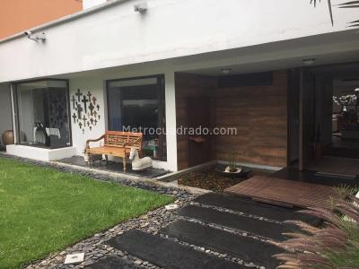 Casa de 4 alcobas en venta en Santa Ana Oriental, Bogotá, 508 m² · foto 11 de 13