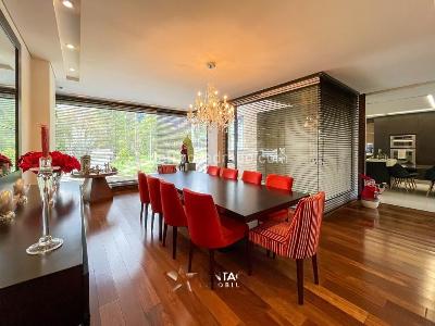 Casa de 4 alcobas en venta en Santa Barbara Alta, Bogotá, 890 m² · foto 2 de 12