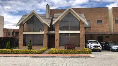Casa de 3 alcobas en venta en Cajica, Cajicá, 236 m² · foto 3 de 12