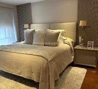 Apartamento de 3 alcobas en venta en Chico Norte Et, Bogotá, 226 m² · foto 5 de 9