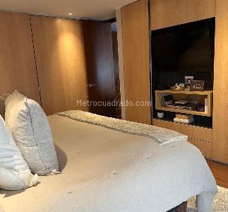 Apartamento de 3 alcobas en venta en Chico Norte Et, Bogotá, 226 m² · foto 6 de 9