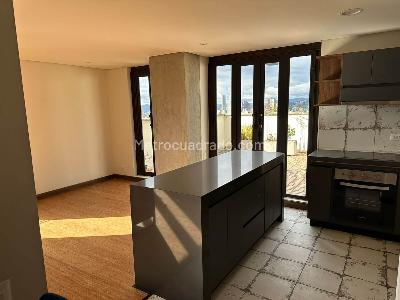 Apartamento de 1 alcoba en venta en La Candelaria, Bogotá, 93 m² · foto 3 de 7