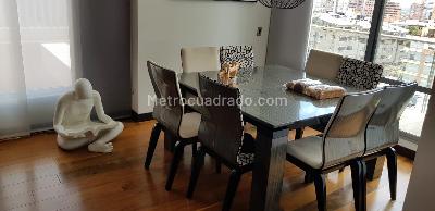 Apartamento de 3 alcobas en venta en Los Rosales, Bogotá, 284 m² · foto 8 de 17