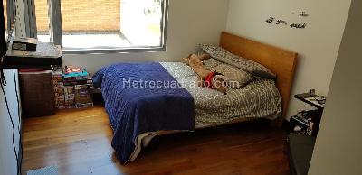 Apartamento de 3 alcobas en venta en Los Rosales, Bogotá, 284 m² · foto 10 de 17
