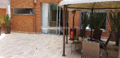 Apartamento de 3 alcobas en venta en Los Rosales, Bogotá, 284 m² · foto 12 de 17