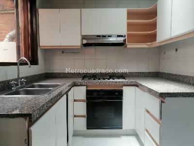 Casa en venta en Cedritos, Bogotá · foto 6 de 13
