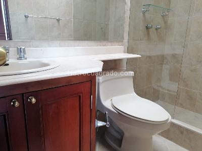 Apartamento de 5 alcobas en venta en Bella Suiza, Bogotá, 254 m² · foto 17 de 20