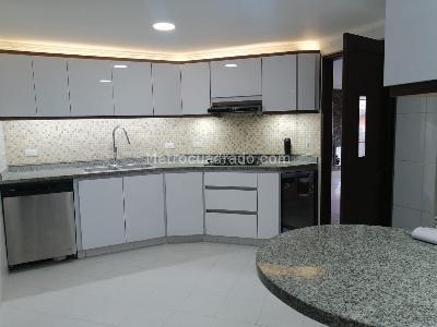Apartamento de 5 alcobas en venta en Bella Suiza, Bogotá, 254 m² · foto 7 de 20