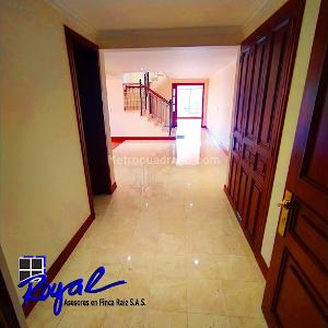 Apartamento en venta en Los Rosales, Bogotá · foto 2 de 20