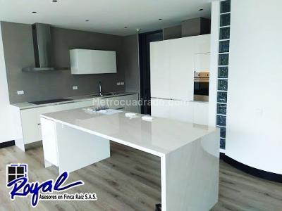 Apartamento en venta en El Virrey, Bogotá · foto 2 de 12