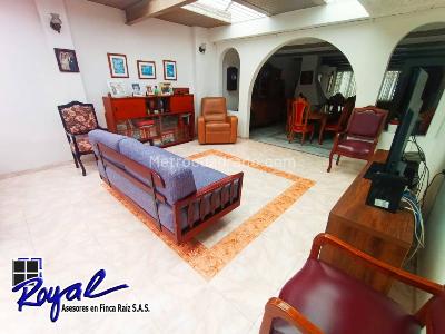 Casa de 5 alcobas en venta en El Batán, Bogotá, 165 m² · foto 9 de 20
