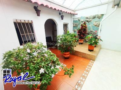 Casa de 5 alcobas en venta en El Batán, Bogotá, 165 m² · foto 10 de 20