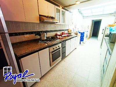 Casa de 5 alcobas en venta en El Batán, Bogotá, 165 m² · foto 12 de 20