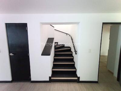 Casa de 4 alcobas en venta en El Rincon De Modelia, Bogotá, 196 m² · foto 16 de 20